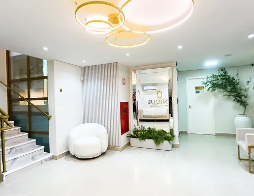 Paciente Unique - Resultado de cirurgia plástica