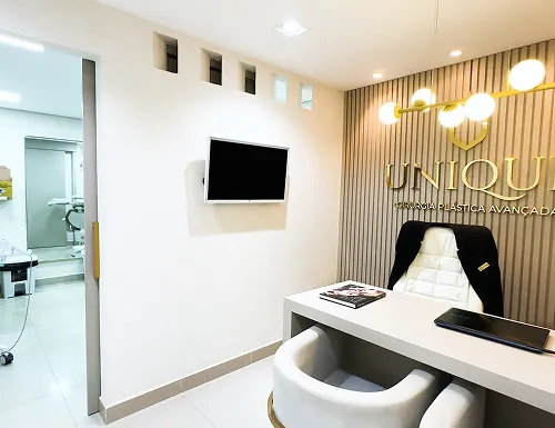 Paciente Unique - Resultado de cirurgia plástica